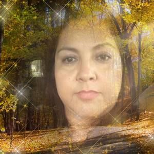 Meet your Posher, Marcela